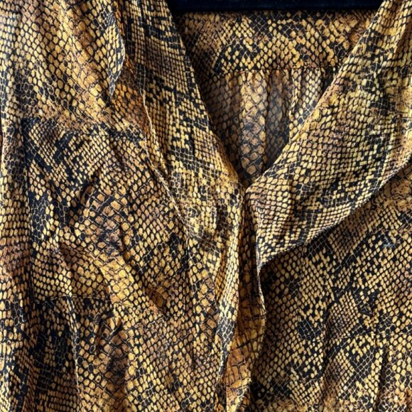 Aritzia Babaton 100% Silk Python Blouse - Picture 2 of 3